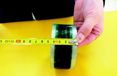 青島快遞包裝綠色治理見成效 “瘦身膠帶”成商家默認選擇免膠帶紙箱推廣遇冷